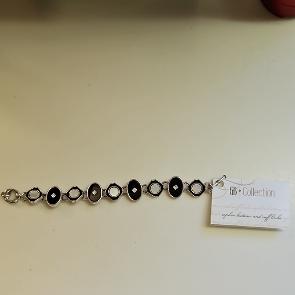 GG Collection Onyx and Silver Bracelet - Picture 1 of 5